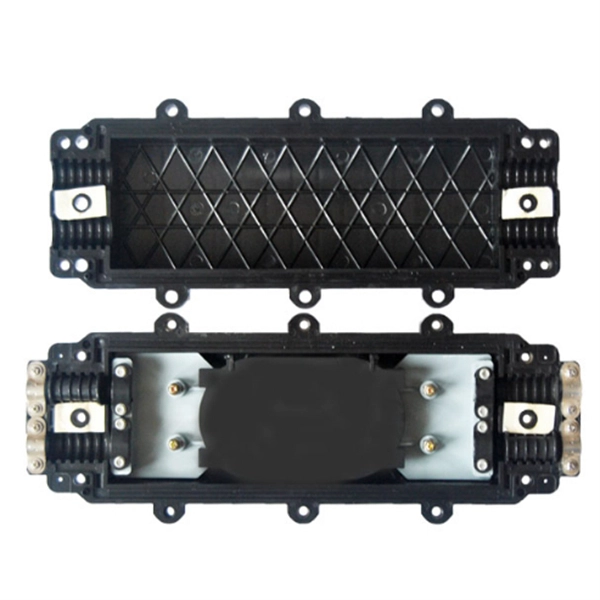 Fiber optic cable plug-in terminal box