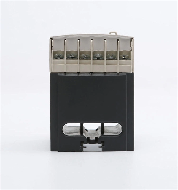 Are batteries in the distribution box priced 