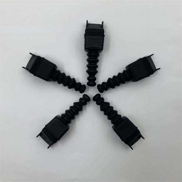 PoE switch uses 4-pin