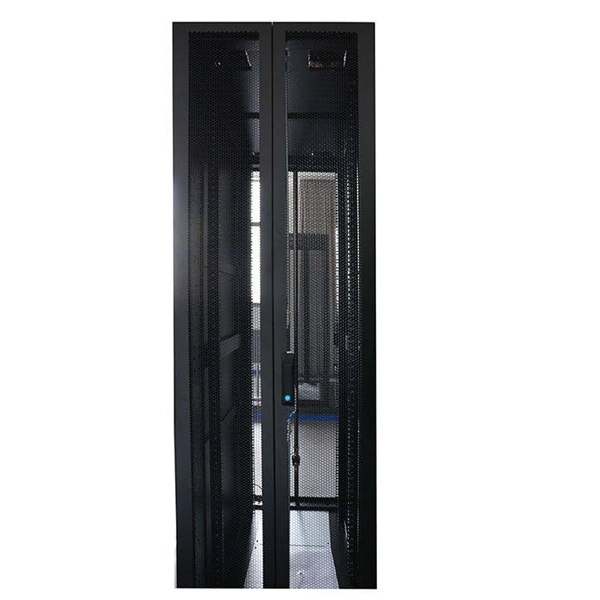 Where to plug the fiber optic patch cord for optical signal red light 